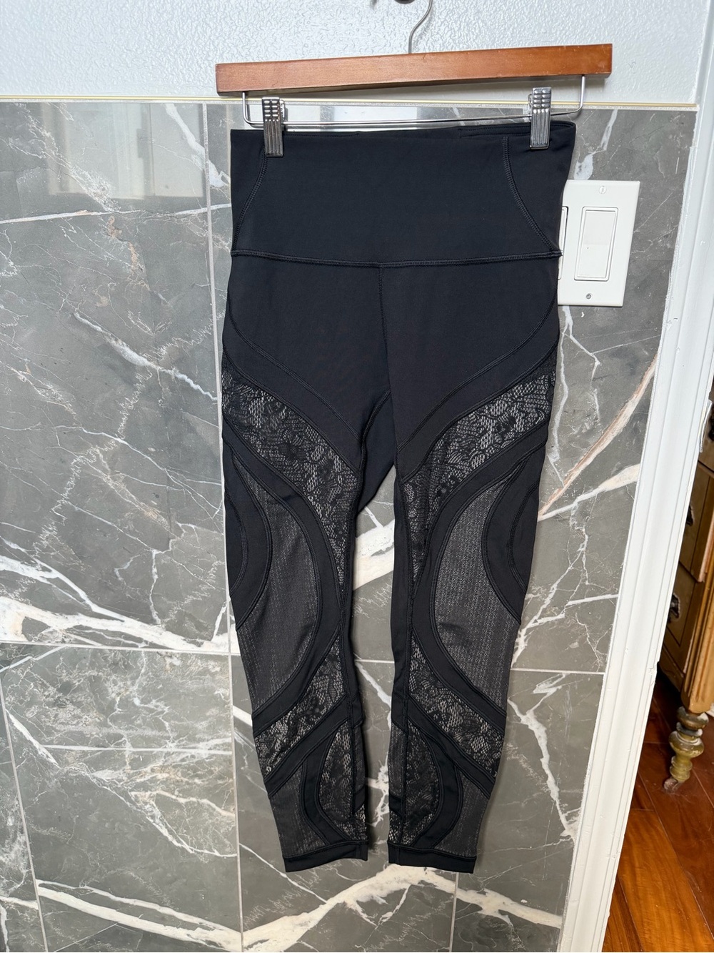 Lululemon Wunder Under leggings
